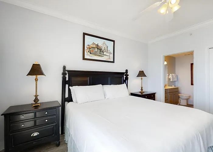Beachfront Wlarge Balcony Shared Hot Tub Pool Sauna Free Wifi Ac Holiday home Gulf Shores